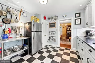 200 Ladbroke Rd, Bryn Mawr, PA 19010 - Photo 12