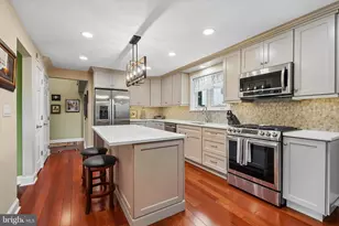 2027 Birchwood Dr, East Norriton, PA 19401 - Photo 4