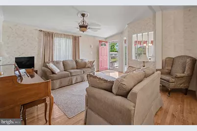 10 Juniper Court W, Harleysville, PA 19438 - Photo 4