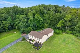 33 Melissa Ln, Royersford, PA 19468 - Photo 2