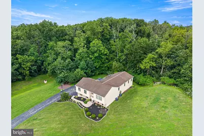 33 Melissa Lane, Royersford, PA 19468 - Photo 2