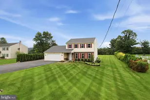 576 Buchert Rd, Gilbertsville, PA 19525 - Photo 2