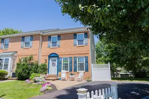 118 Abbey Ln, Telford, PA 18969 - Photo 4