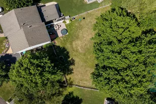 118 Abbey Ln, Telford, PA 18969 - Photo 12