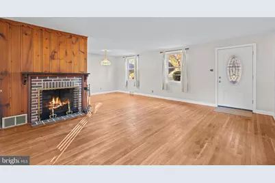 301 Greenwood Road, Lansdale, PA 19446 - Photo 2