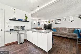 1307 Midland Rd, Conshohocken, PA 19428 - Photo 8