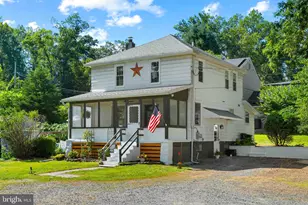 21 Perkiomen Ave, Spring Mount, PA 19478 - Photo 4