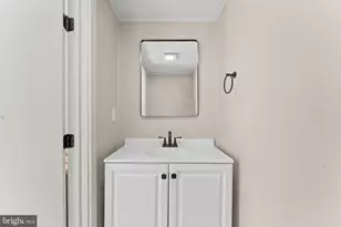 21 Perkiomen Ave, Spring Mount, PA 19478 - Photo 24