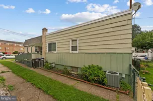 1820 Pine St, Norristown, PA 19401 - Photo 4