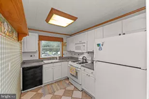 1820 Pine St, Norristown, PA 19401 - Photo 10