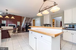 1 Crestwood Ct, Phoenixville, PA 19460 - Photo 30