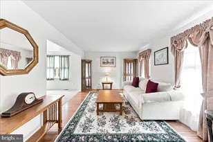 423 Larchwood Dr, Royersford, PA 19468 - Photo 10