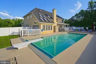 3930 Pond View Ln, Huntingdon Valley, PA 19006 - Photo 54