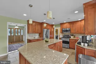 847 Clover Dr, North Wales, PA 19454 - Photo 10