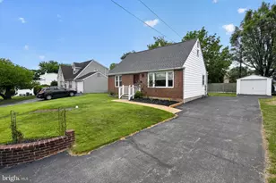 434 School Ln, Plymouth Meeting, PA 19462 - Photo 2