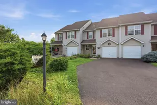198 Kieffer Ct, Telford, PA 18969 - Photo 2