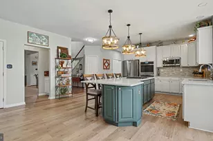 2011 Willowwood Dr, Royersford, PA 19468 - Photo 8