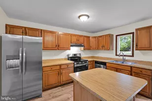 4169 Rittenhouse Ln, Skippack, PA 19474 - Photo 14