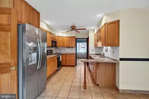 1381 Sumneytown Pike, Lansdale, PA 19446 - Photo 8