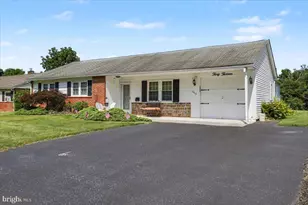 3013 Cottage Ln, East Norriton, PA 19401 - Photo 4