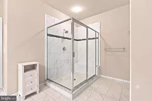 305 Whitemarsh Dr, Flourtown, PA 19031 - Photo 12