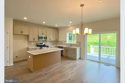 306 East Sawyer Court, Royersford, PA 19468 - Photo 4