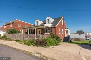 323 Coates St, Bridgeport, PA 19405 - Photo 4