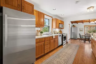 22 Carriage Ln, Norristown, PA 19401 - Photo 8