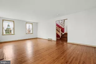 22 Carriage Ln, Norristown, PA 19401 - Photo 18