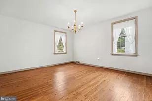 22 Carriage Ln, Norristown, PA 19401 - Photo 20
