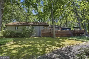 2030 Willow Brook Dr, Huntingdon Valley, PA 19006 - Photo 4