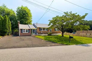 2919 4th St, Norristown, PA 19403 - Photo 2