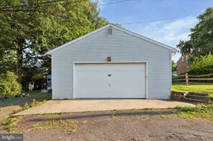 888 Queen St, Pottstown, PA 19464 - Photo 22