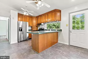 2002 Lenhart Rd, Hatfield, PA 19440 - Photo 8