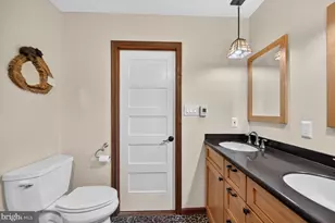 2161 Hollyberry Ct, Pottstown, PA 19464 - Photo 22