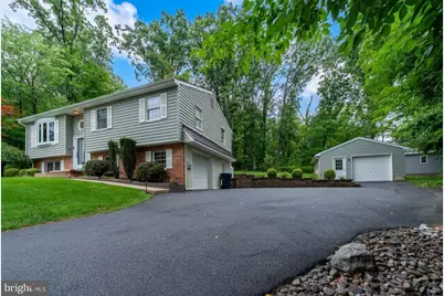 2161 Hollyberry Court, Pottstown, PA 19464 - Photo 2
