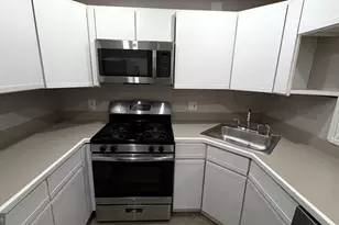 1603 Meadowview Ln, Mont Clare, PA 19453 - Photo 6