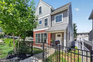 549 Bush St, Bridgeport, PA 19405 - Photo 2