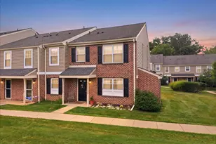 29 Barclay, Blue Bell, PA 19422 - Photo 2