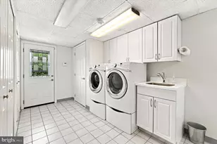 1411 Sandwood Rd, Conshohocken, PA 19428 - Photo 8