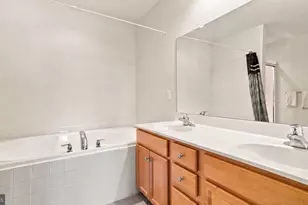 381 Manor Cir, Harleysville, PA 19438 - Photo 22