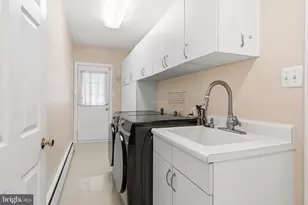 1939 Stirling Dr, Lansdale, PA 19446 - Photo 30