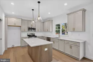 221 Fortuna Dr, Hatfield, PA 19440 - Photo 18