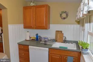 328 W Fifth St, Lansdale, PA 19446 - Photo 16