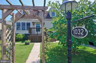 1032 N Warren St, Pottstown, PA 19464 - Photo 2