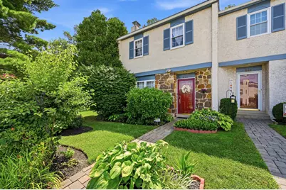 243 Lawndale Avenue, King of Prussia, PA 19406 - Photo 2