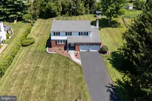 921 Patriot Dr, Lansdale, PA 19446 - Photo 2