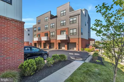 904 Riverplace Drive, Conshohocken, PA 19428 - Photo 2