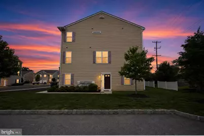 1047 Chapman Circle, Hatfield, PA 19440 - Photo 2
