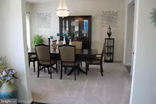 2114 Larkspur Ct, Pennsburg, PA 18073 - Photo 2